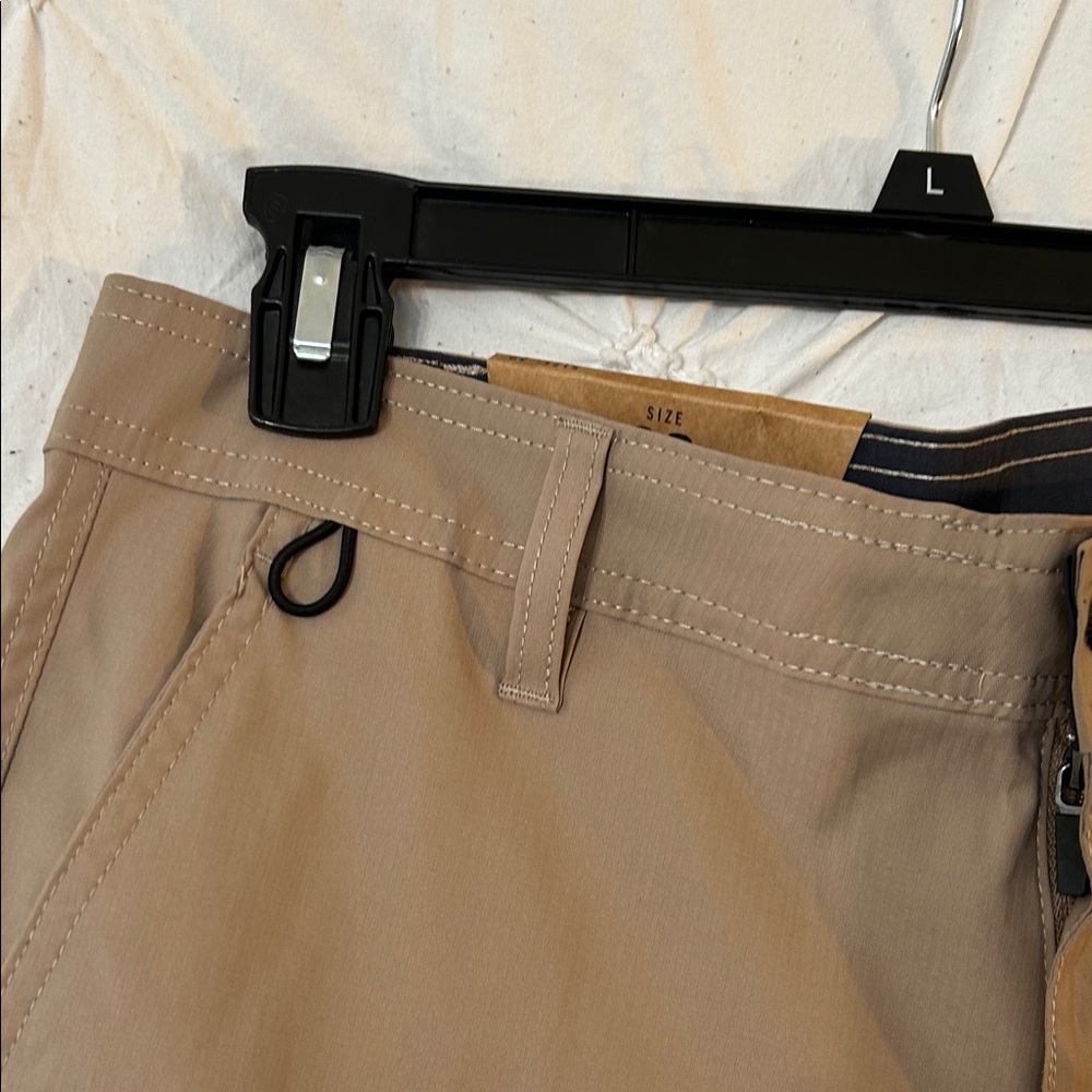 Trunks Surf & Swim Co. Voyager Men’s Cargo Shorts in  Khaki Color Size 30 - Picture 3 of 7